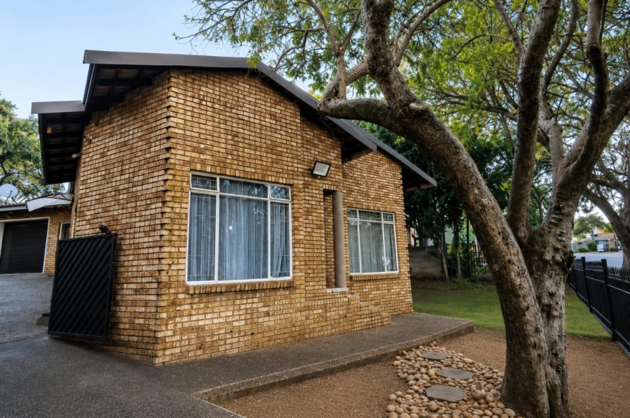 3 Bedroom Property for Sale in Geelhoutpark North West